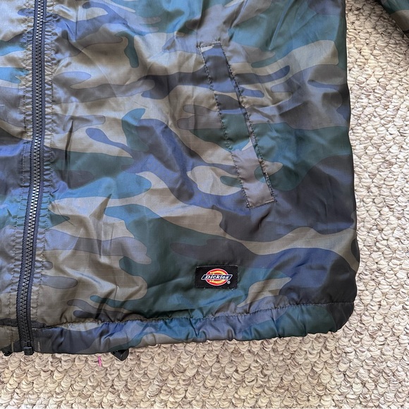 Dickies Camo Jacket size large hooded fill zip pockets Sherpa interior - Picture 3 of 11